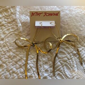 BBWT Betsey Johnson earrings